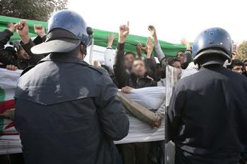 La vérité sur les manifestations ,On a menti au Président