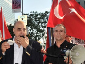 Les Turcs protestent contre la France à New York