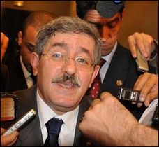 Ouyahia :L&rsquo;Algérie n&rsquo;acceptera aucun tuteur étranger qu&rsquo;il soit d&rsquo;Orient ou d&rsquo;Occident
