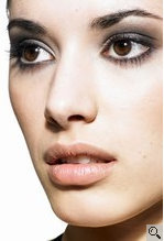 Quel maquillage choisir pour des yeux marrons ?