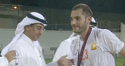 Selon le site Al Kass.net : Umm Salal cherche un successeur à Meghni