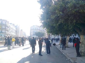 S&rsquo;opposant aux mesures prises par la wilaya d&rsquo;Oran,Les habitants de Derb affrontent la police