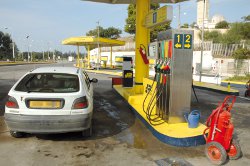 Trafic de carburant aux frontières ouest,Réservoirs à sec