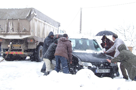 10 morts et plus de 100 blessés dans 48 accidents de la circulation