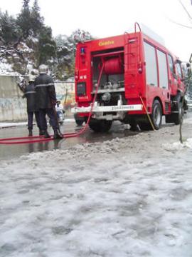 8.000 interventions et 40.000 pompiers mobilisés,La neige endeuille 25 familles