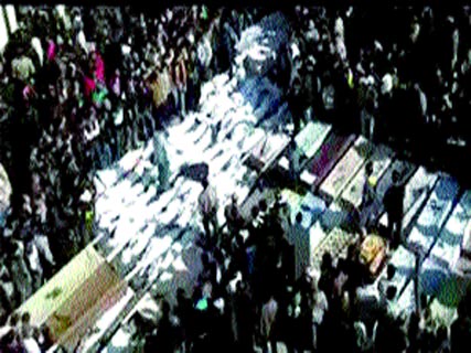 Alors que Les Russes et les Occidentaux se rejettent la responsabilité,Les Syriens sont tués par dizaines au quotidien