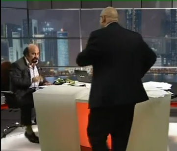 bagarre en direct sur Aljazeera émission « Itijah el-moâakis » 31/01/2012