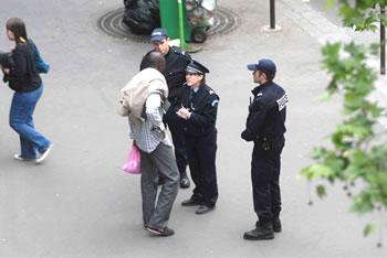 Délit de faciès,droit d&rsquo;asile,xénophobie..La France est-elle devenue raciste?