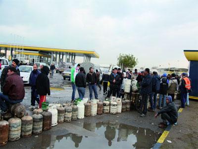 Distribution de gaz butane et approvisionnement en électricité,Les assurances de Yousfi et la réalité du terrain