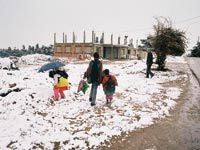 Fuyant des salles de classe glaciales où ils grelottent de froid ,50% des élèves ont déserté les bancs de l’école