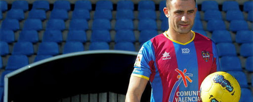 Il s’est entraîné hier matin avec Levante, Ghezzal sur le banc face à Santander