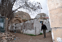 La mort en sursis pour 36 familles à Mostaganem