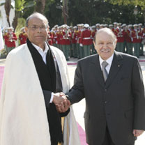 Le président tunisien El Marzouki depuis hier à Alger : “Ma visite revêt une importance majeure”