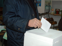 Législatives du 10 mai : 113 000 urnes transparentes réalisées