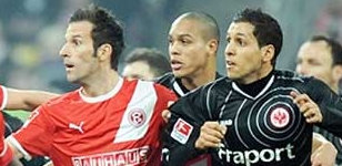 Matmour et l’Eintracht frôlent l’exploit