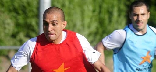 Olympiakos: l&rsquo;Algérien Rafik Djebbour apte pour le service