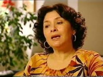 Sihem Bensedrine autorisée à rentrer en Algérie après 5 heures à la Paf