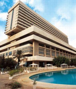 16 directeurs généraux doivent quitter le secteur du tourisme