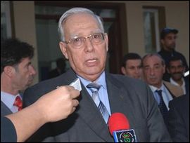 Adoption d&rsquo;un projet de loi criminalisant le colonialisme,Chérif Abbès se dit «peu enthousiaste»