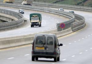 Autoroute Est-Ouest: Les tunnels de Bouzegza ouverts à la circulation d&rsquo;ici mai prochain