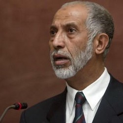 Belkhadem retarde l&rsquo;annonce des candidatures
