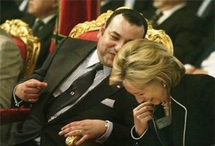 Hillary Clinton pour la réouverture des frontières