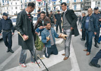 Ils ont essayé de marcher ce matin à Alger,Les ex-militaires reviennent à la charge