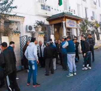 Législatives: l’ex épouse de Karadaoui et l’ex PDG d’Air Algérie dans la liste FLN d’Alger