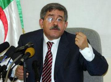 Ouyahia  «L’ANP n&rsquo;est pas un corps de trafiquants et la République l&rsquo;est encore moins»