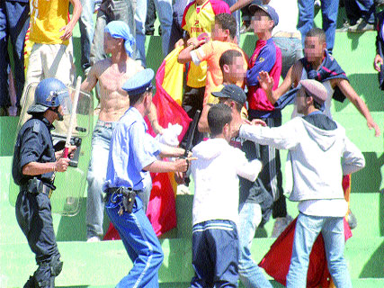 Projet de loi contre la violence dans les stades Des textes, encore des textes et toujours pas d’application