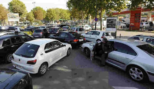 Distribution insuffisante,intox..La tension sur les carburants se poursuit