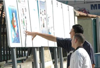 Elections législatives,Les candidats font campagne pour une participation massive