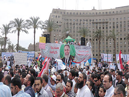 Ils engagent un bras de fer avec l’armée égyptienne,Les Frères musulmans dévoilent leur jeu