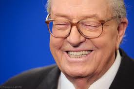 Jean Marie Le Pen : « C’est la mode musulmane d’être poilu de la gueule, comme le FLN »