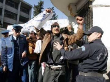 Le Mouvement de la jeunesse indépendante pour le changement sonne la révolte