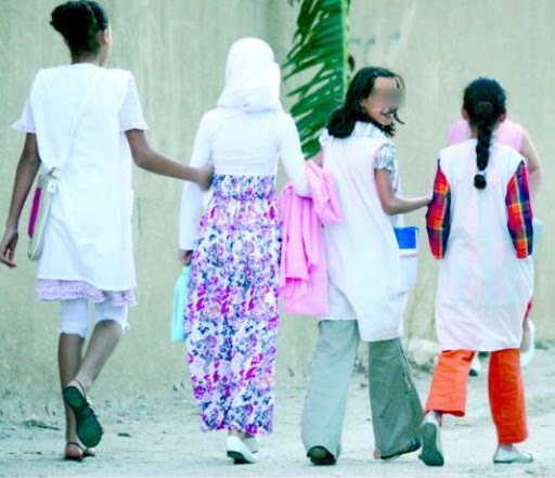 Les élèves et le personnel chassés du CEM Abderrahmane Mira, aux Planteurs, sous la menace d’armes,12 personnes encagoulées prennent d’assaut l’établissement