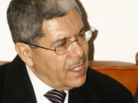 M. Djiar procède à Skikda au lancement des travaux de réalisation d’infrastructures sportives et de jeunesse