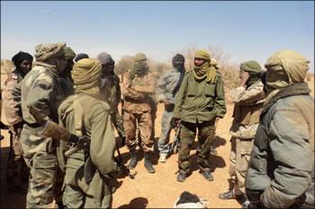 Mali: Alors que le pays est livré au chaos,Les Touareg proclament l&rsquo;état Azawad
