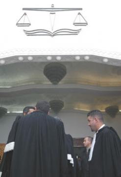 Procès de 22 cadres des oeuvres universitaires,Des peines de prison ferme sont attendues