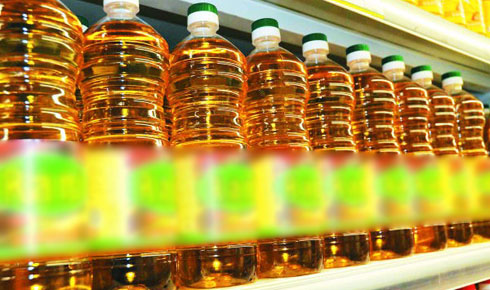 SAIDIA : 7 500 litres d’huile de table de contrebande en provenance d’Algérie
