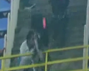 Violence : Caméras de télévision cassées