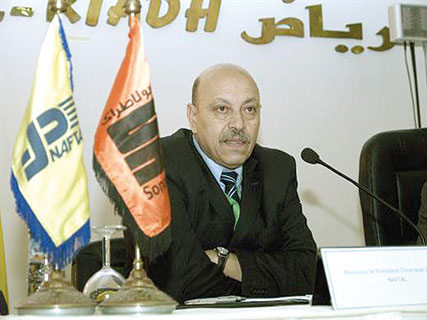 Alors que 6O% des véhicules en circulation ont plus de 20 ans d’âge, La consommation d’essence sans plomb généralisée en 2013