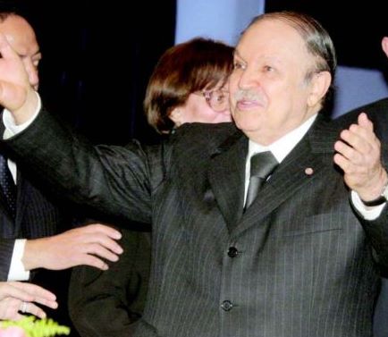 Bouteflika appelle à un vote massif et tend la perche aux jeunes : «Ma génération est révolue»