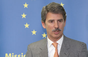 Élections législatives, Conférence de presse du chef observateur de la MOE : Salamanca satisfait des conditions de travail