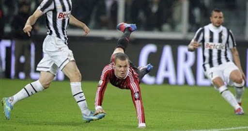 EN : Mesbah privé du derby milanais