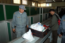 Fraude dans les importations : 442 opérateurs bloqués en 2011