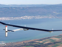 L&rsquo;avion Solar Impulse s&rsquo;envole vers le Maroc via Madrid