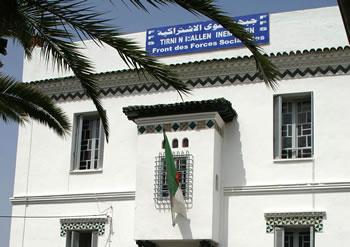 Le FFS n’exclut pas une alliance avec le FLN,la caution d’aït ahmed