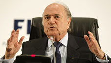oseph Blatter inaugure le nouveau siège de la FAF à Dely Brahim