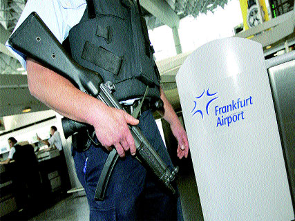 Refoulés d&rsquo;Allemagne bien que détenteurs d&rsquo;un visa Schengen,Deux Algériens racontent leur cauchemar à l&rsquo;aéroport de Frankfurt